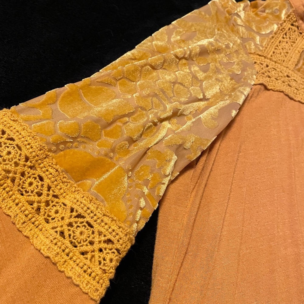 Cocomo Mustard/Yellow/Gold Swing Tunic w/ lace & velvet detail